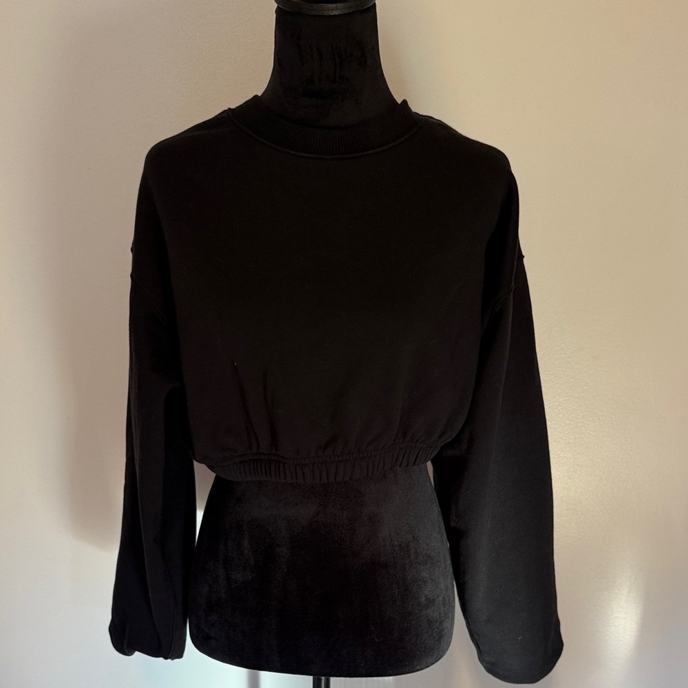 ALO Yoga Black Women's Sweatshirt